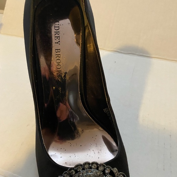 Audrey Brooke Heels - Picture 2 of 6